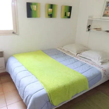 Domaine De Pedros Apartment